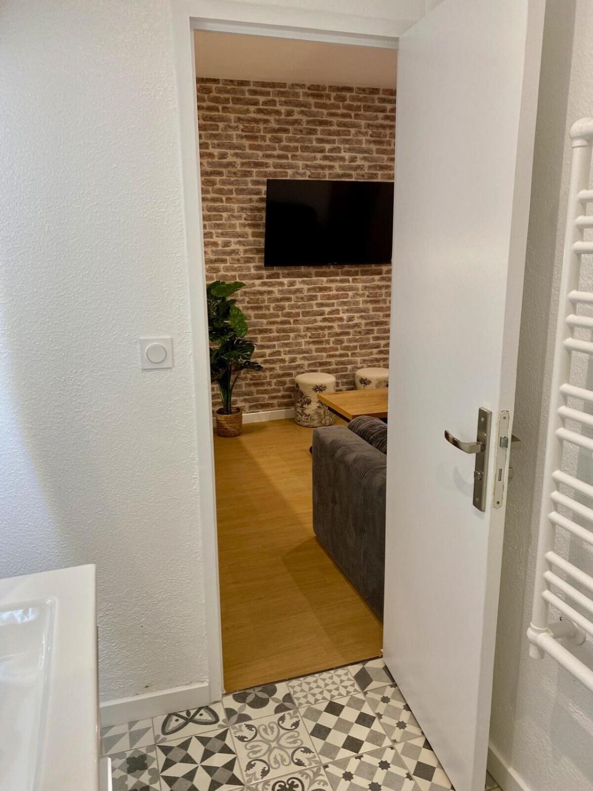 Les Logis D'Esmeralda-Des Appartements Au Charme Intemporel Romorantin-Lanthenay Exterior foto